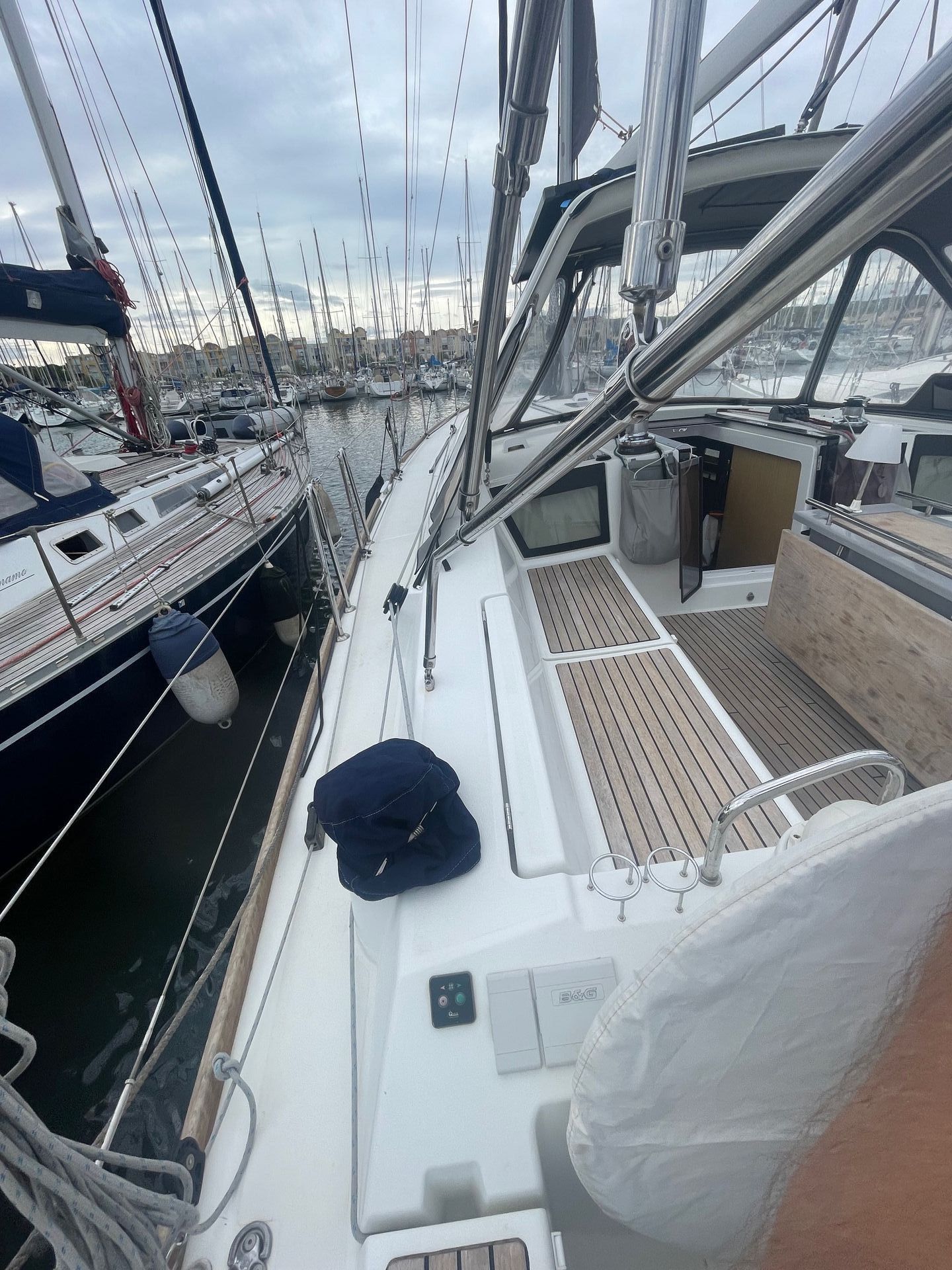 slider 12 Beneteau Oceanis 45